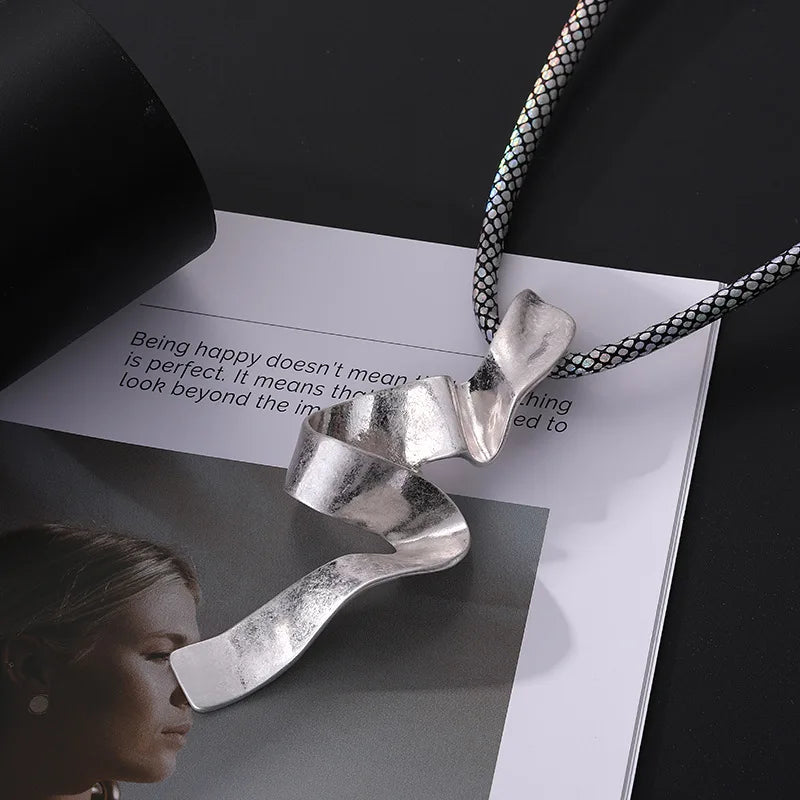 Lara's Stylish, Trendy, Chunky, Chokers, Party, Elegant, Pendants Necklace