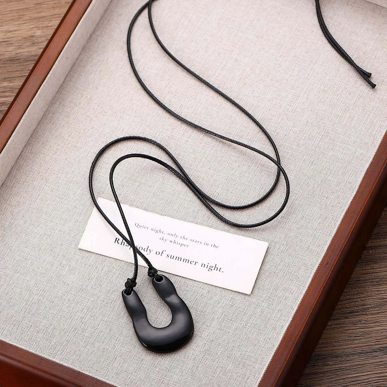 Rebecca's U Shape, Vintage, Trendy, Stylish, Red/Black, Adjustable, Leather, Long Pendant