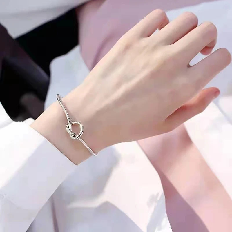 Lina's Tiny Bracelet