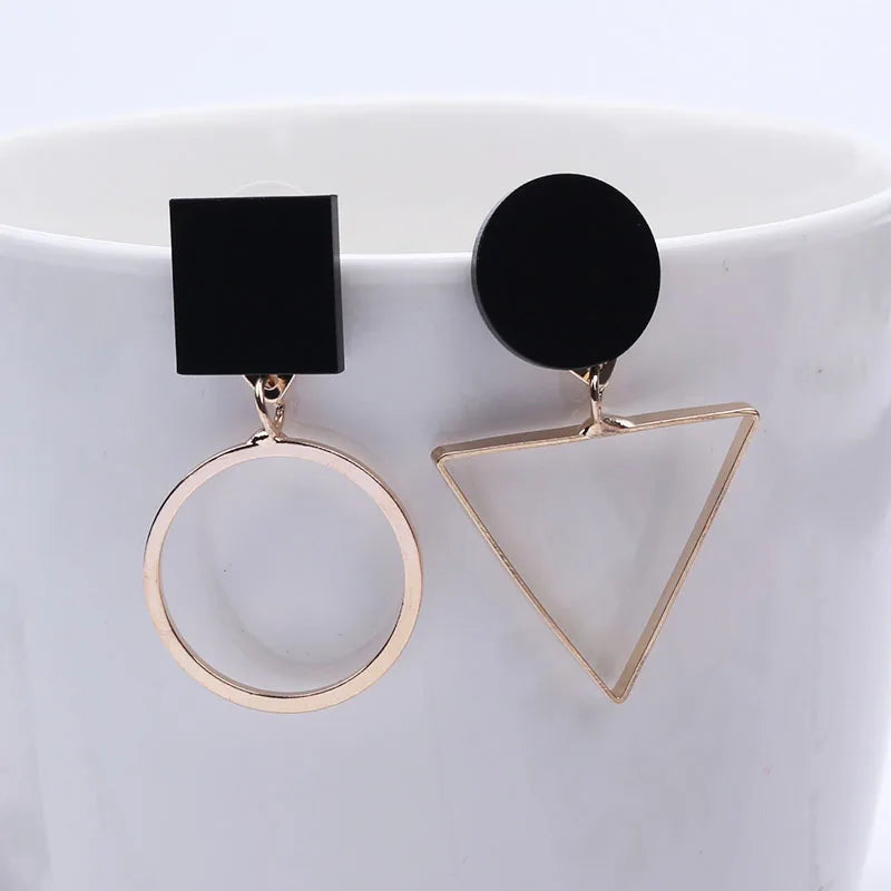 Nihal's Black Earrings Sets