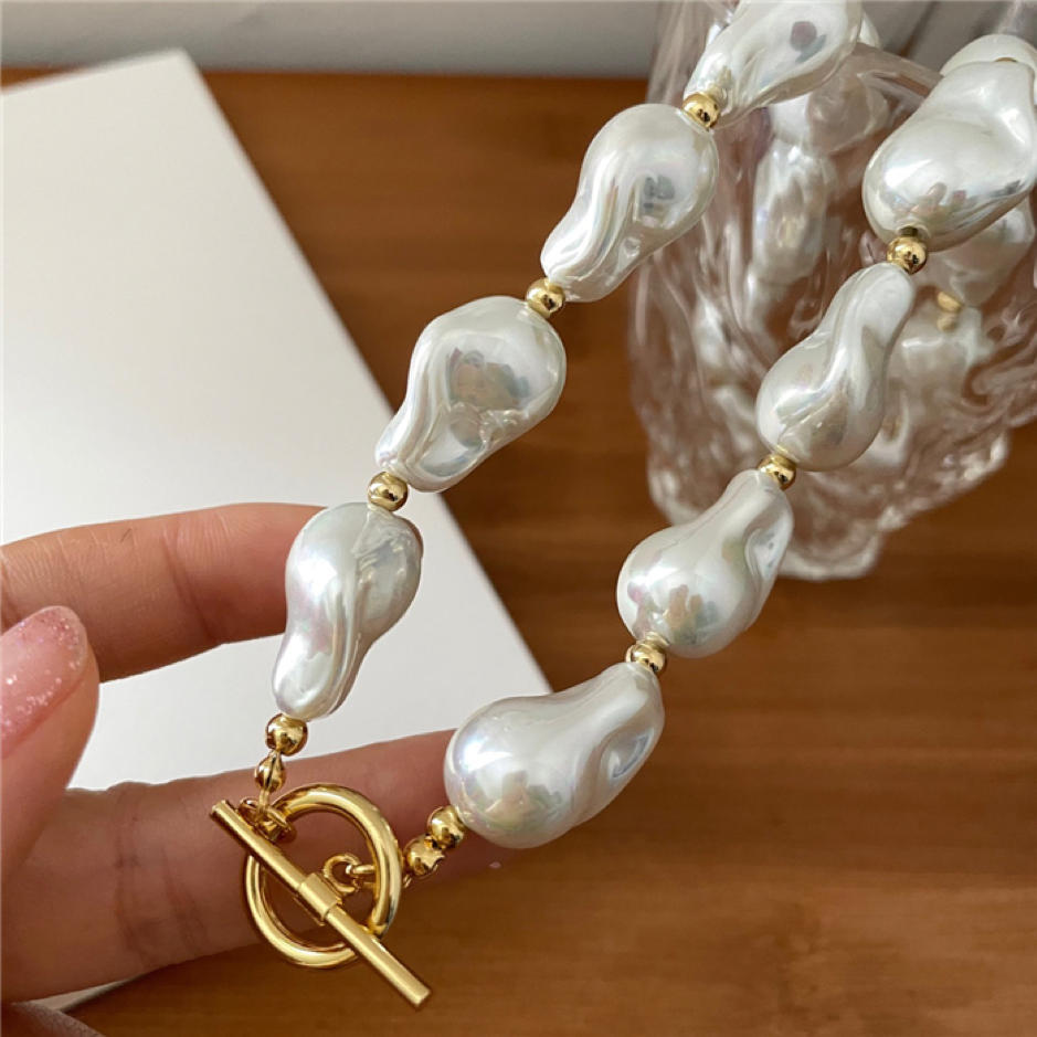 Huda's Chic, Stylish, Classy, Trendy, Vintage, Choker, Festoon, Pearl Necklace