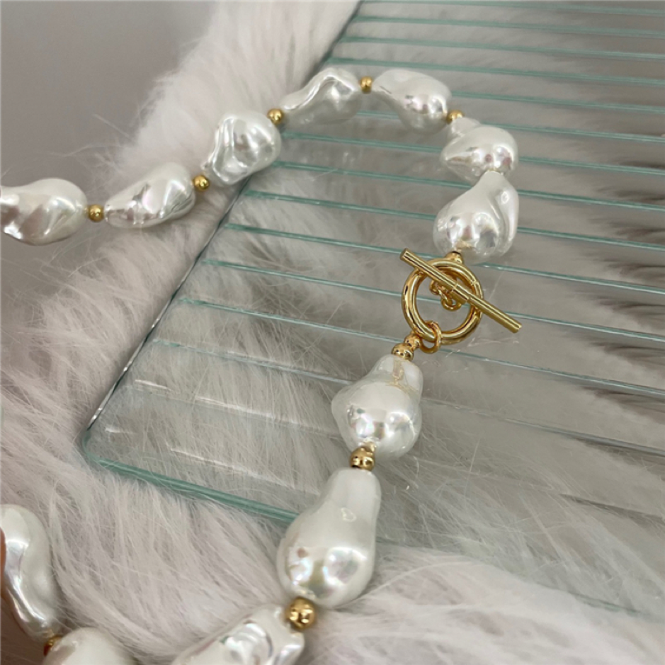 Huda's Chic, Stylish, Classy, Trendy, Vintage, Choker, Festoon, Pearl Necklace