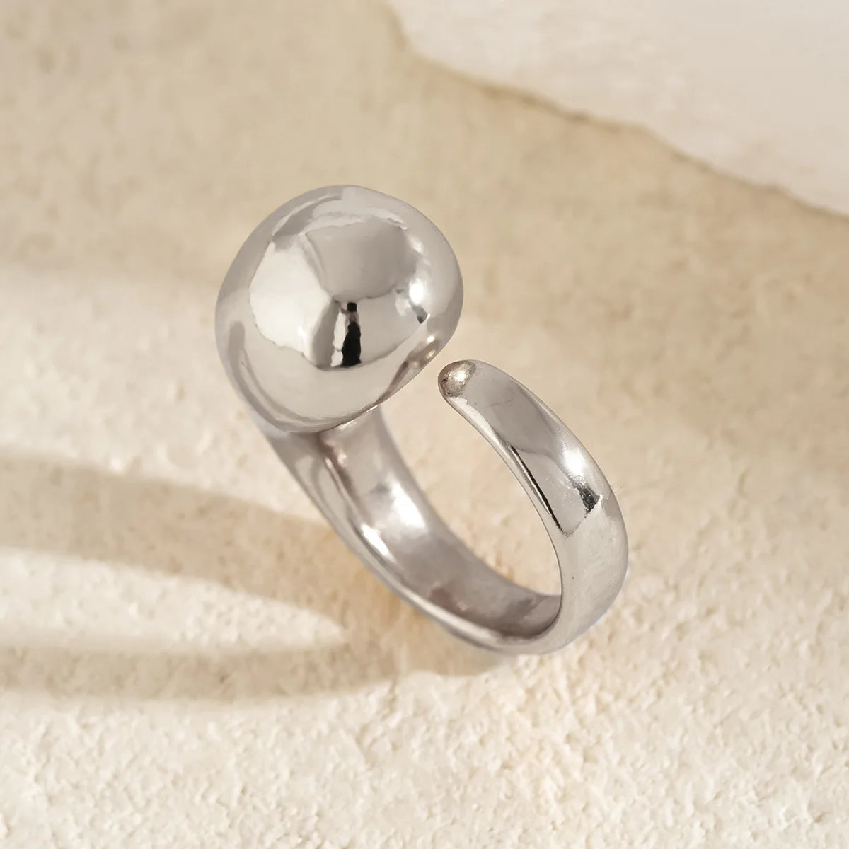 Noha's Adjustable Stylish Modern Design Rings