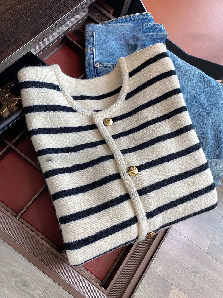 Olivia's Knitted Short Winter Cardigan