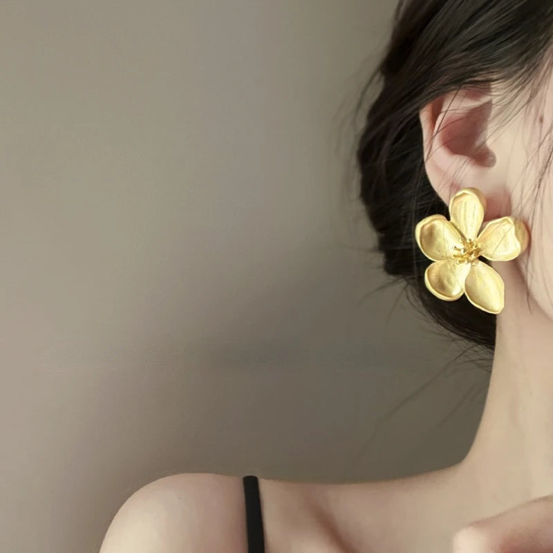 Dima's Metal Floral Earrings