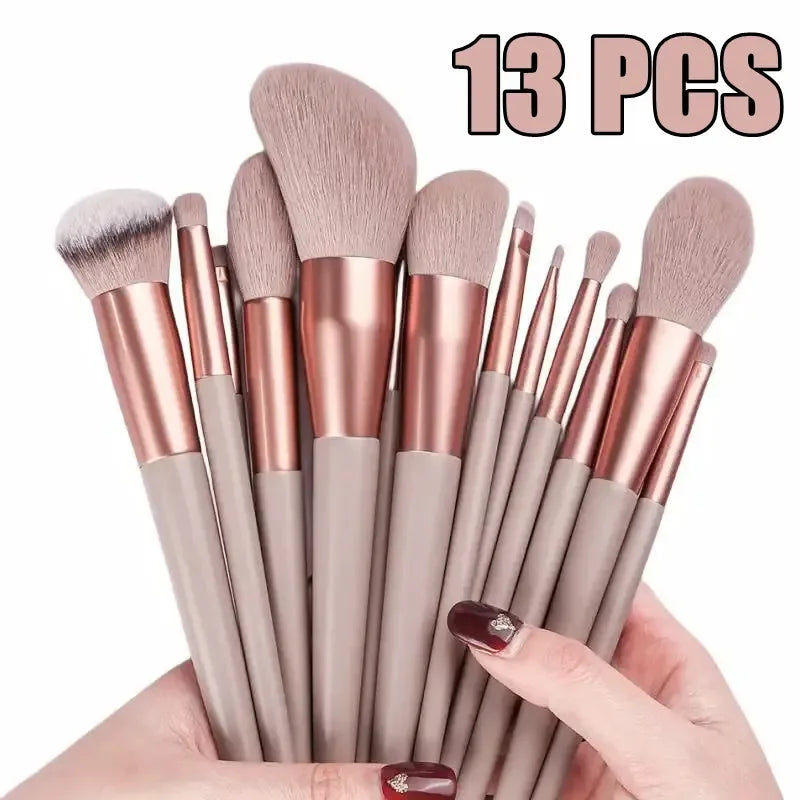 Julia's Makeup Brush Set - 13 Pcs