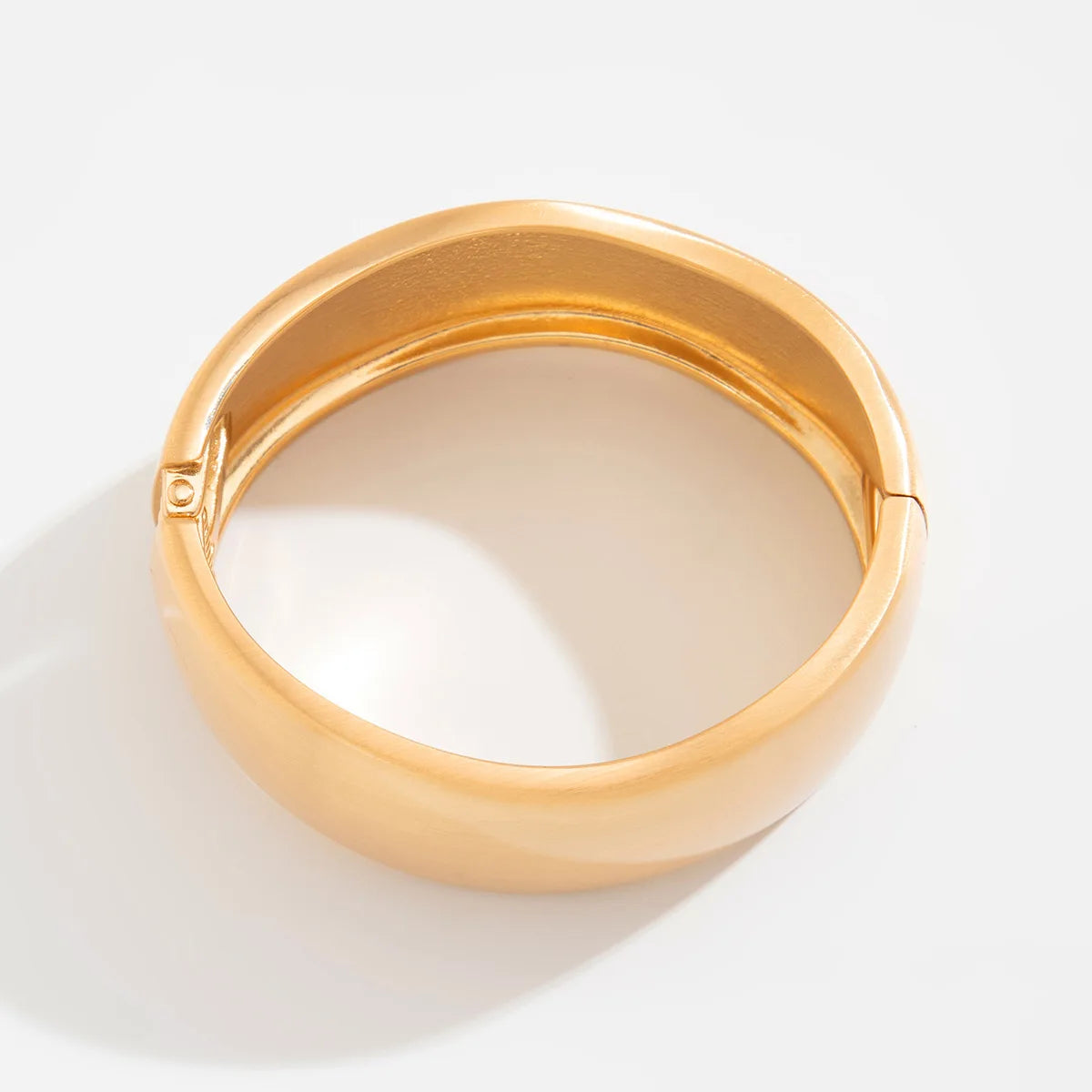 Rania's Chunky, Wide, Trendy, Vintage, Wavy, Stylish, Golden, Cuff, Thick, Bracelet