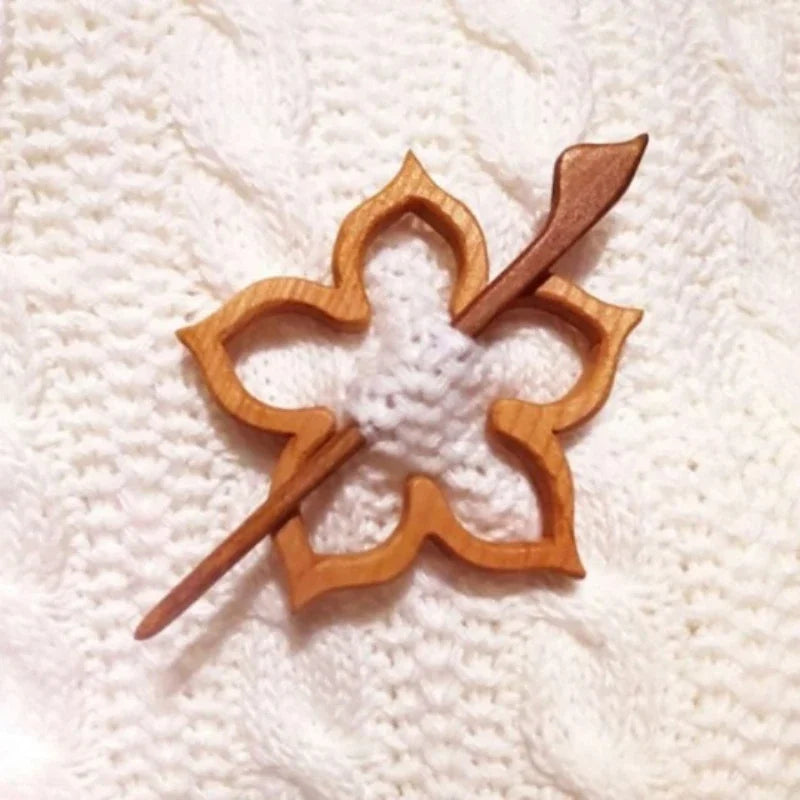 Maria's Cute wooden Scarf PIn