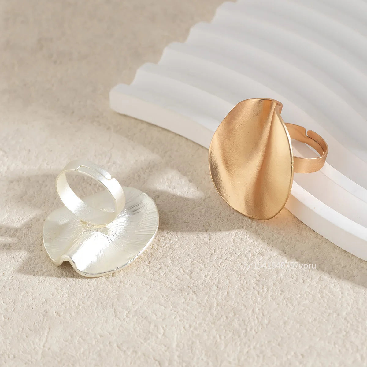 Noha's Adjustable Stylish Modern Design Rings