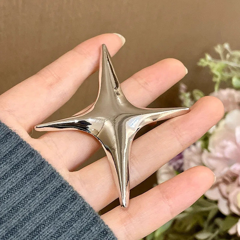 Janet's Cool Style Alloy Star Brooch