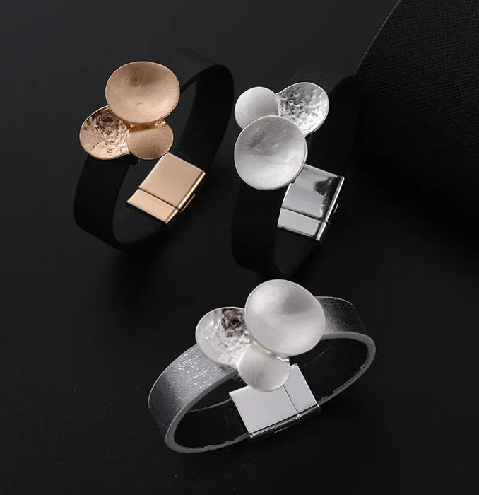 Eveline's Trendy, Stylish, Retro, Black Leather, Alloy, Magnet Lock, Bangles Bracelets