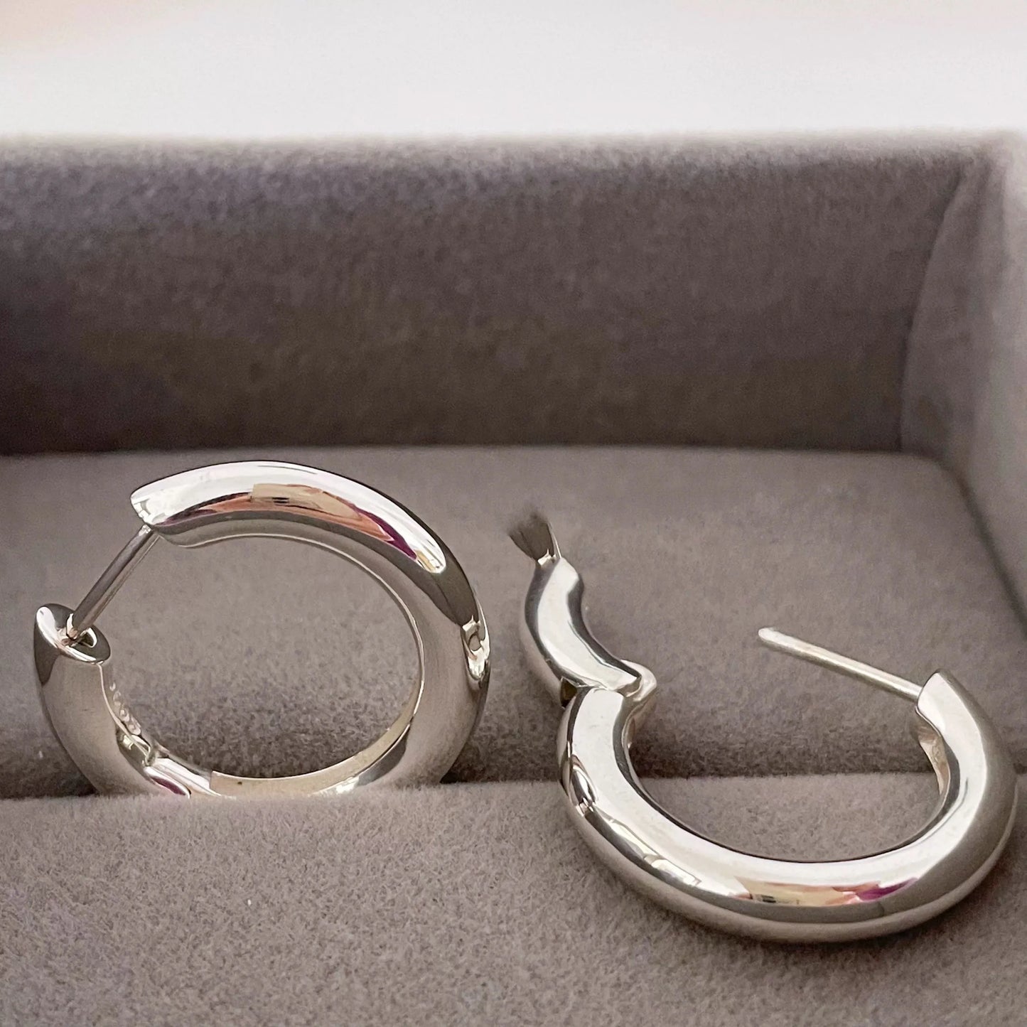 Hiedy's 925 Sterling Silver, Trendy Simple, Retro, Round, Hooped Earrings