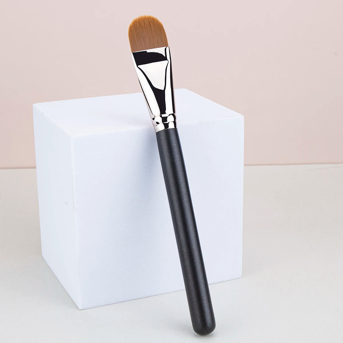 Nadia's Thin foundation brushes