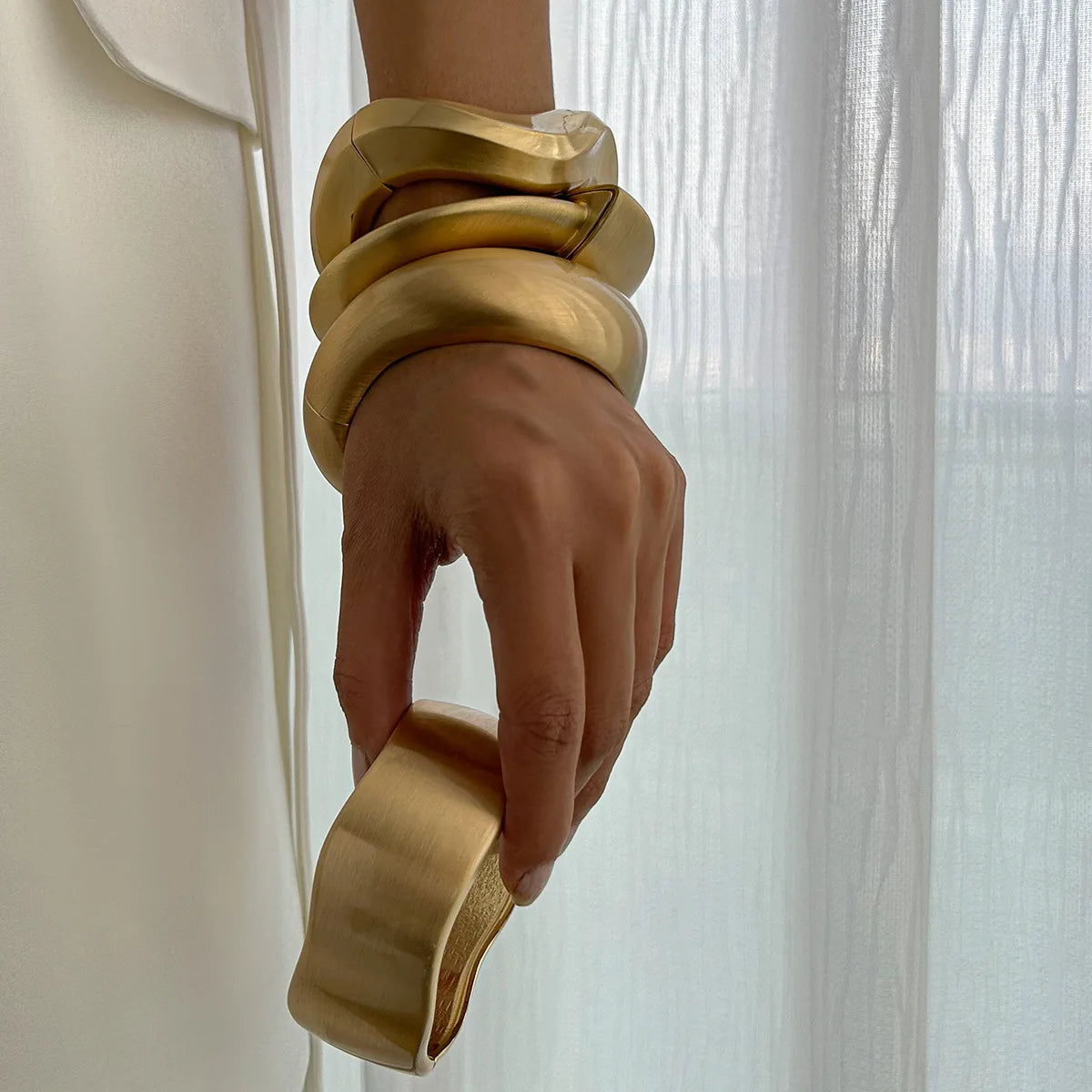 Rania's Chunky, Wide, Trendy, Vintage, Wavy, Stylish, Golden, Cuff, Thick, Bracelet
