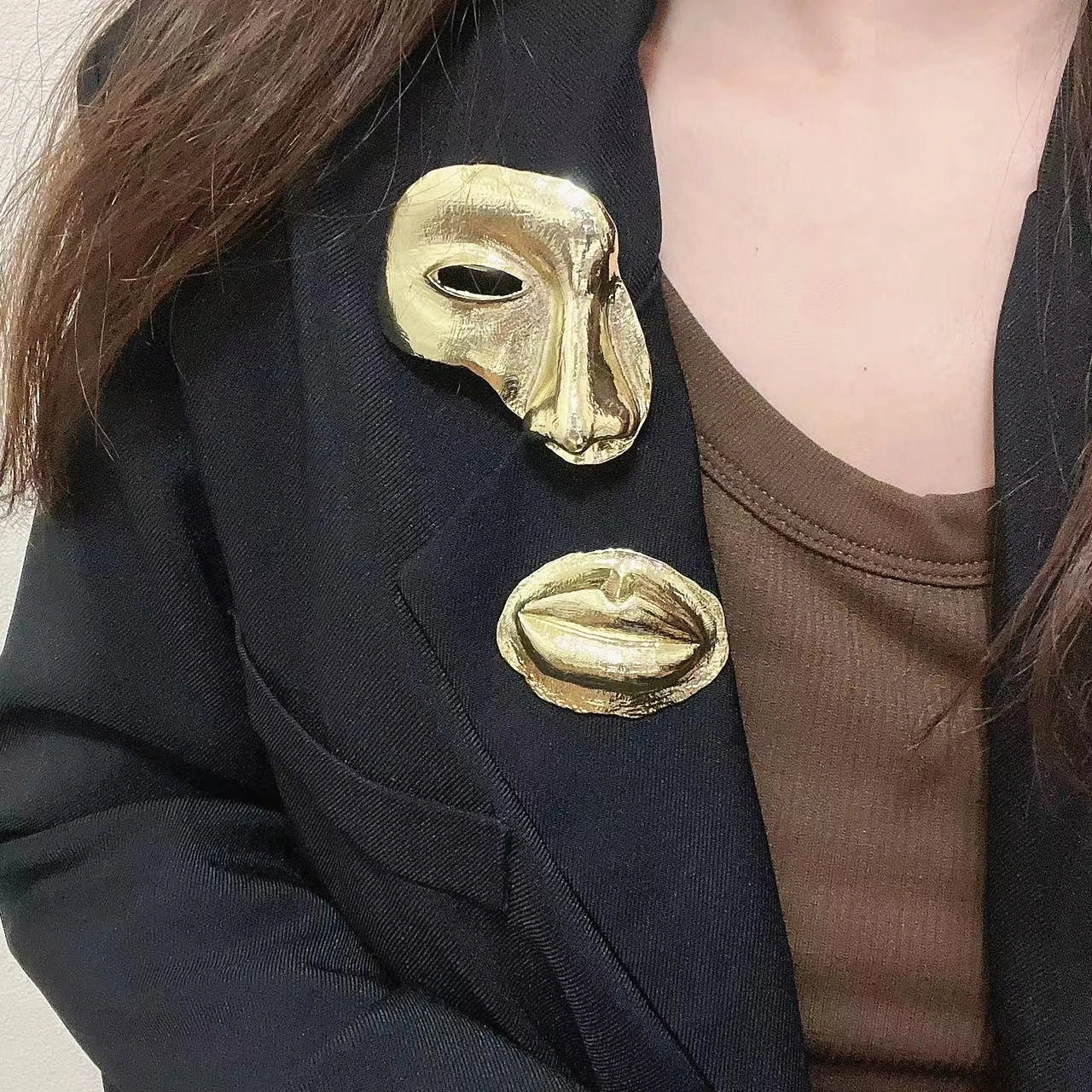 Mimi's Goth, Unisex, Trendy, Stylish, Punk, Vintage, Face, Lips Shape, Golden Brooch