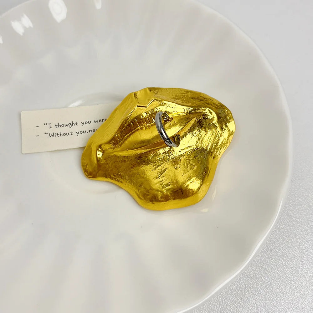 Shila's Lips Shape, Trendy, Stylish, Boho, Vintage, Unisex, Golden Pin Brooch