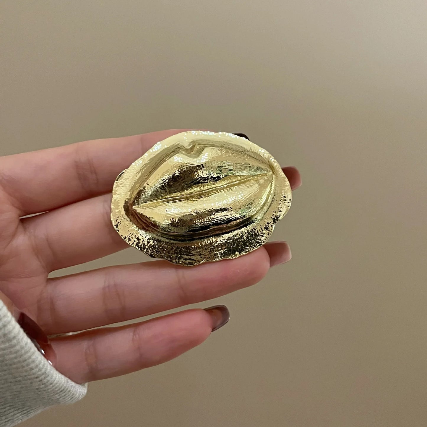 Mimi's Goth, Unisex, Trendy, Stylish, Punk, Vintage, Face, Lips Shape, Golden Brooch