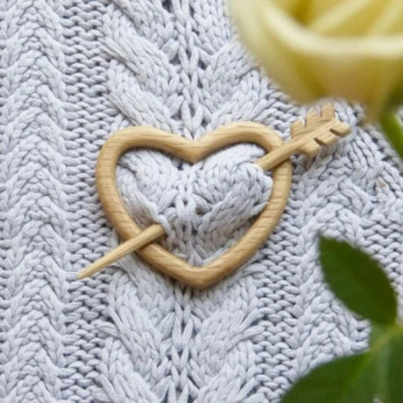 Maria's Cute wooden Scarf PIn