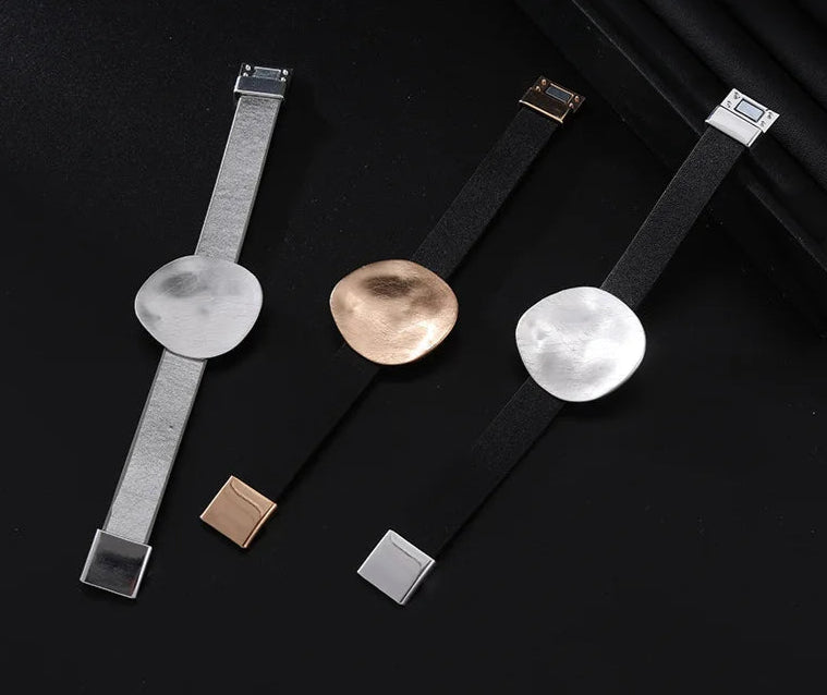 Marian's Luxury, Trendy, Stylish, Retro, Magnet Lock, Golden/Silver, Bangles Bracelets