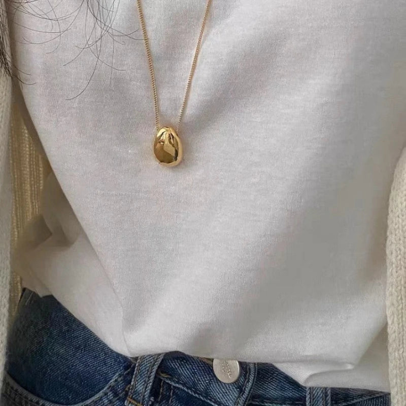 Maria's solid Pendant Necklace