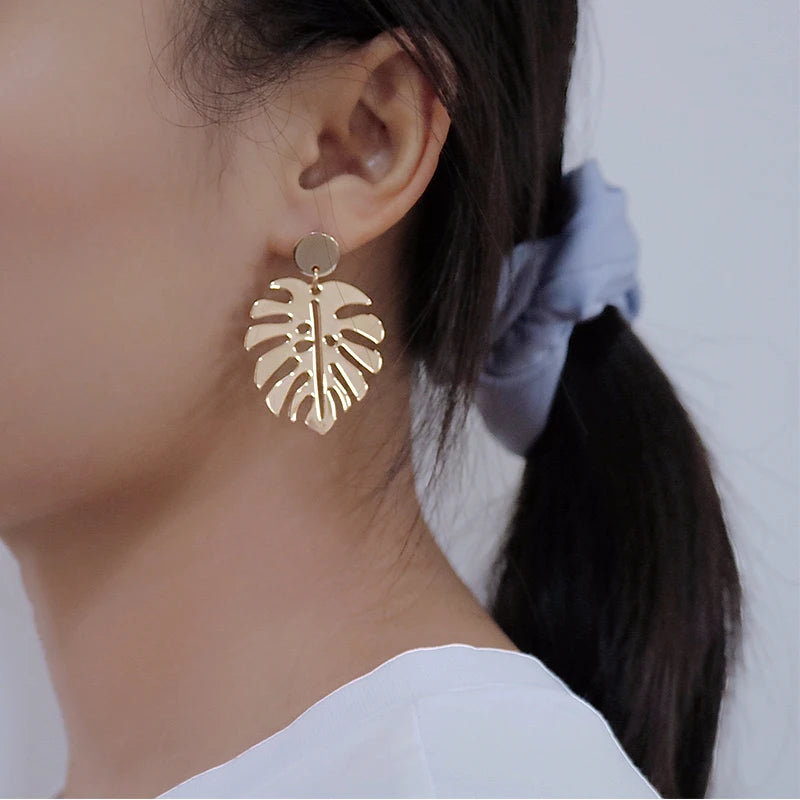 Dana's Hollow Alloy, Stylish, Leaf Round, Golden/Silver, Drop, Dangle, Trendy, Stud Earrings