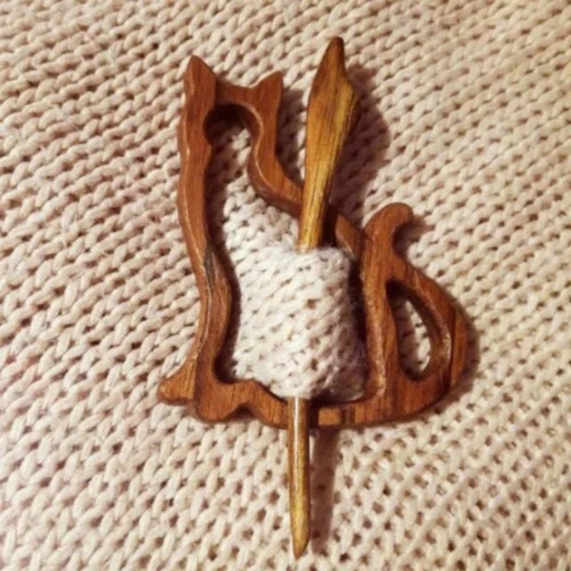 Maria's Cute wooden Scarf PIn