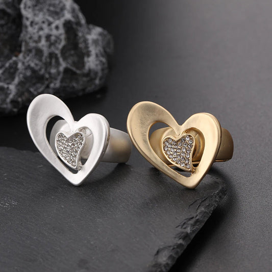 Iman's Vintage Sweet Heart shaped With Bead Gothic Rings- Silver/Gold