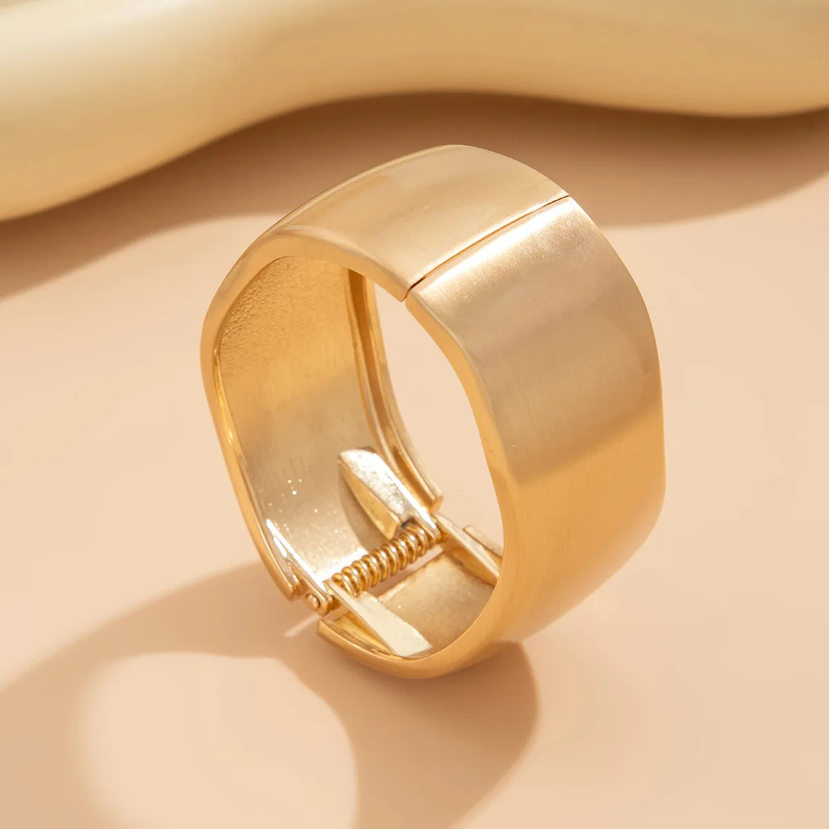 Rania's Chunky, Wide, Trendy, Vintage, Wavy, Stylish, Golden, Cuff, Thick, Bracelet