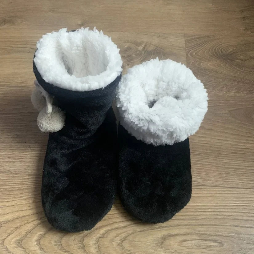 Maria's Furry Home boot