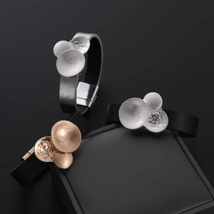 Eveline's Trendy, Stylish, Retro, Black Leather, Alloy, Magnet Lock, Bangles Bracelets