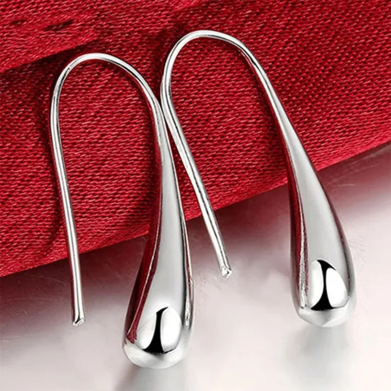 Regina's 925 Silver , Stylish, Minimalist Design , Simple ,Elegant Jewellery Set